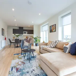 Luxury Spacious By Blu Atlantic Appartement